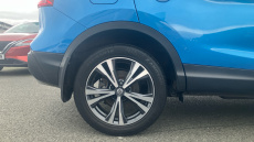 Nissan Qashqai 1.3 DiG-T N-Connecta 5dr Petrol Hatchback